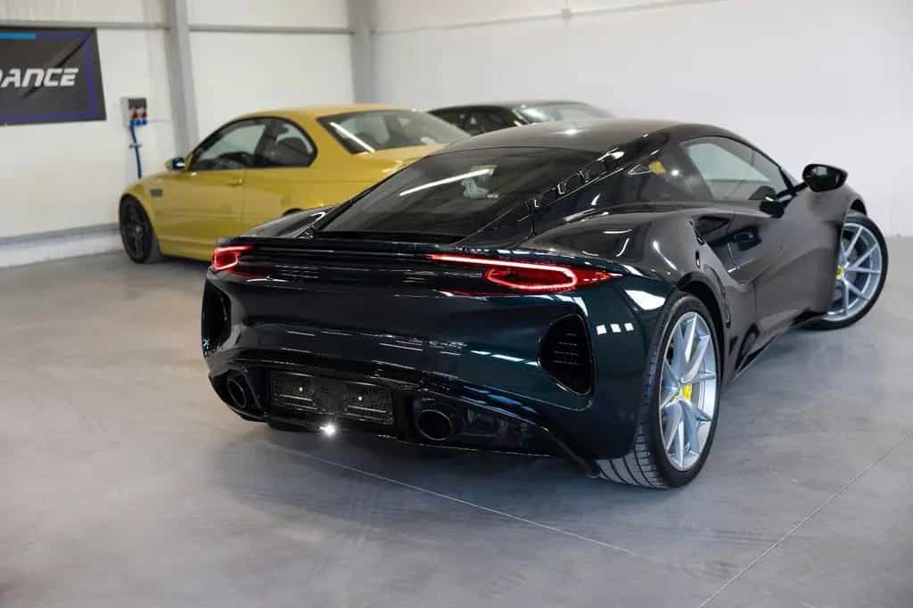 Lotus Emira V6 First Edition Manual 04/2023-photo-11