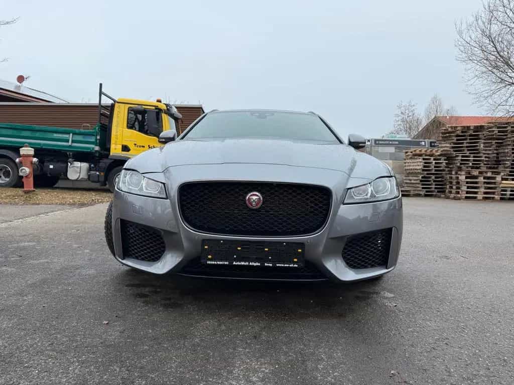 Jaguar XF Sportbrake Chequered Flag AWD/Leder/Panorama 05/2020-photo-1