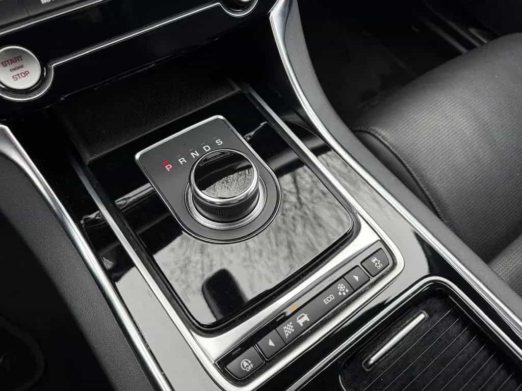 Jaguar XF Sportbrake Chequered Flag AWD/Leder/Panorama 05/2020-photo-10