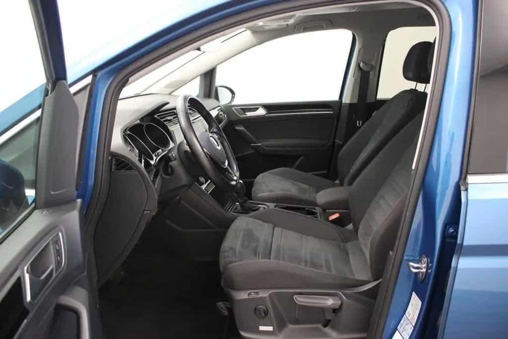 Volkswagen Touran Highline 1.5 TSI 110kW DSG AHK*LED*PDC*NA 12/2021-photo-27
