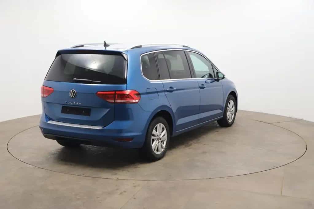 Volkswagen Touran Highline 1.5 TSI 110kW DSG AHK*LED*PDC*NA 12/2021-photo-4