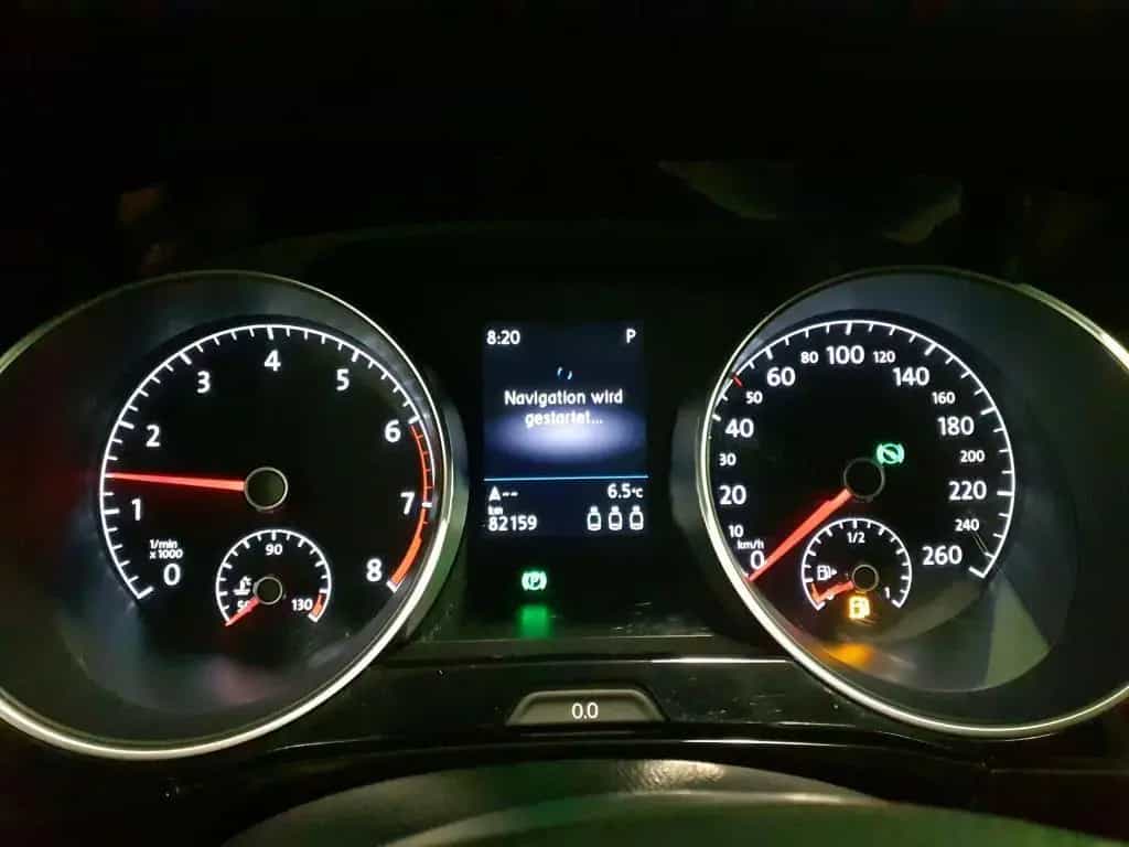 Volkswagen Touran Highline 1.5 TSI 110kW DSG AHK*LED*PDC*NA 12/2021-photo-6