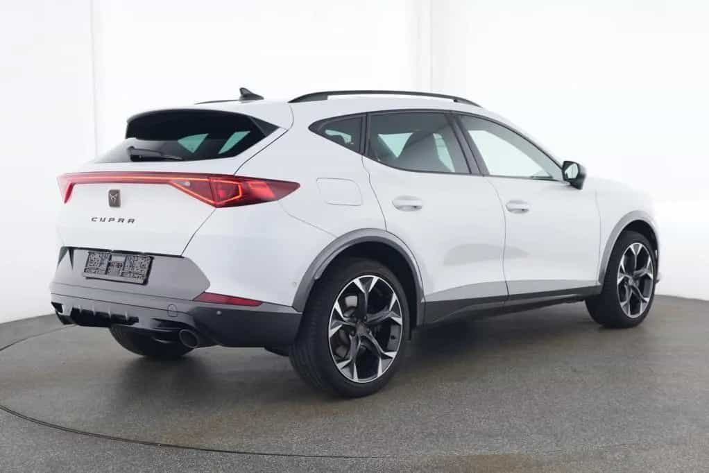 Cupra Formentor VZ 2.0 TSI 180kW DSG PANO*RFK*LED*NAV 11/2023-photo-4