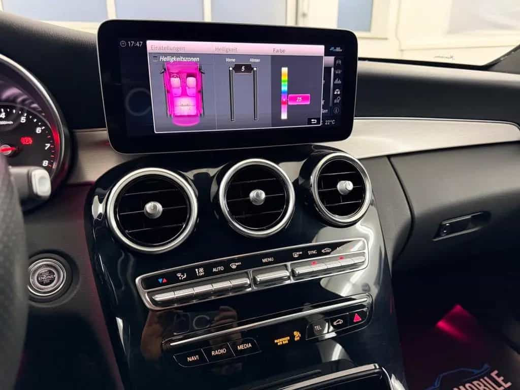 Mercedes-Benz C-Class 300 Amg-Line*360Grad Kamera*Multibeam* 09/2018-photo-30