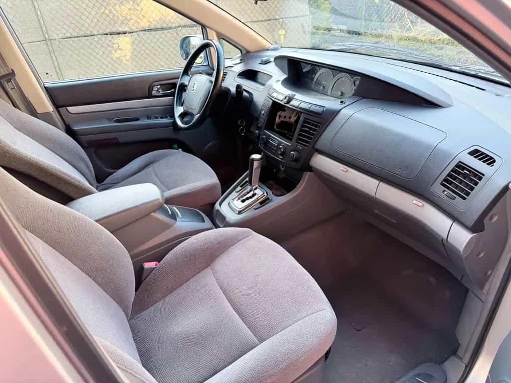 Ssangyong Rodius 270Xdi TÜV NEU 7-Sitzer Automatik AHK 02/2006-photo-10