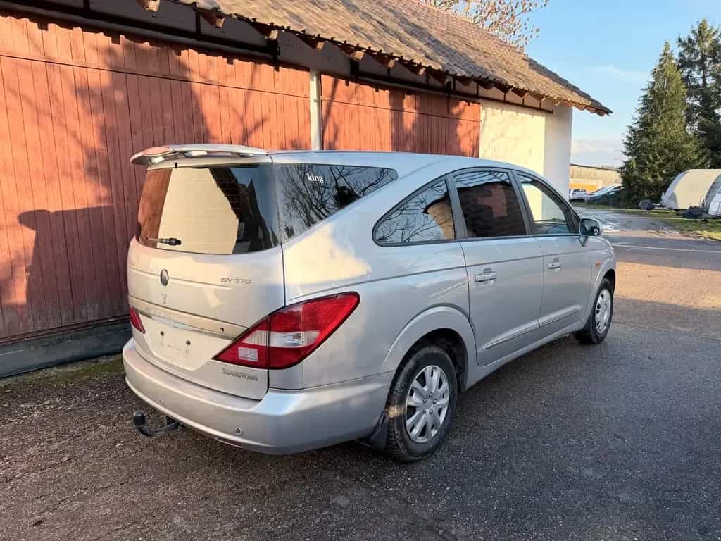 Ssangyong Rodius 270Xdi TÜV NEU 7-Sitzer Automatik AHK 02/2006-photo-5