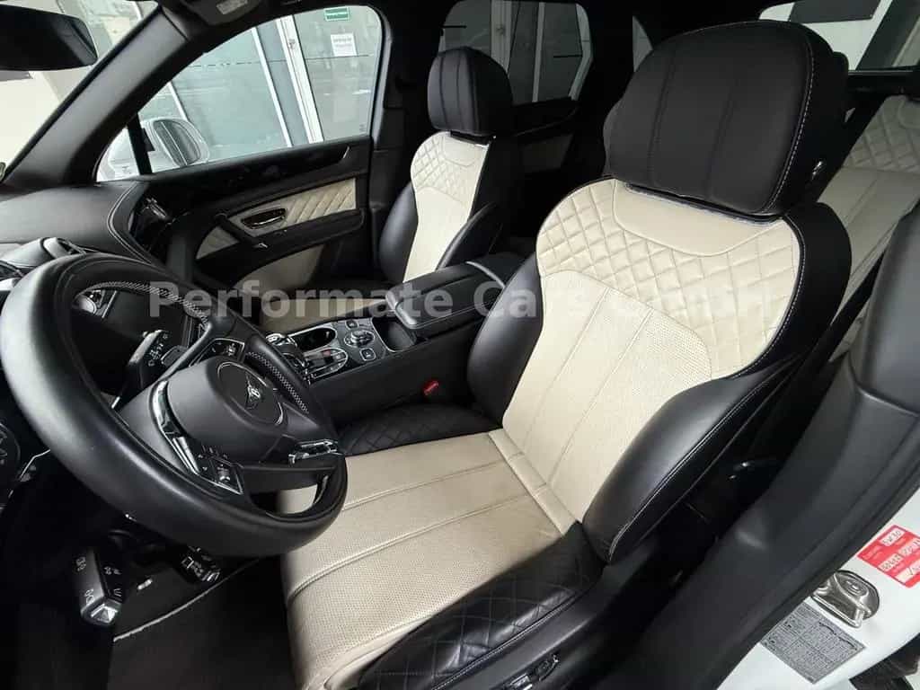 Bentley Bentayga 4.0 V8 D Autom.-Voll-Mulliner 01/2018-photo-12