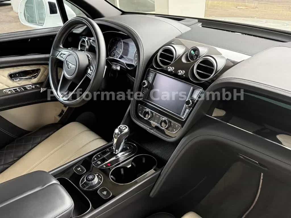 Bentley Bentayga 4.0 V8 D Autom.-Voll-Mulliner 01/2018-photo-18