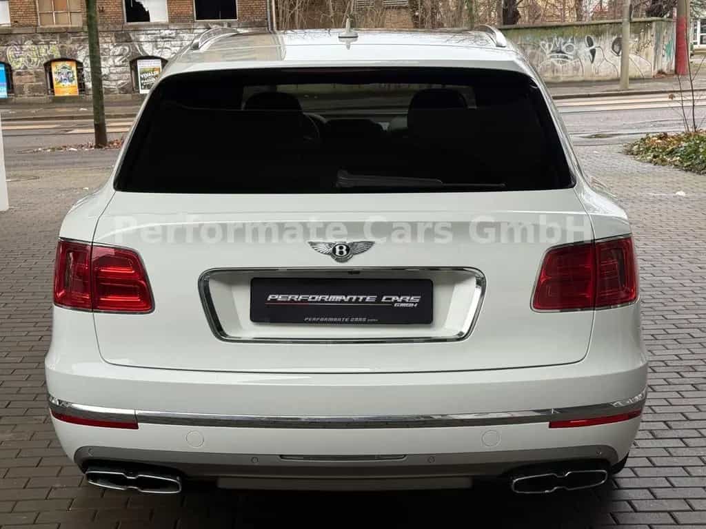 Bentley Bentayga 4.0 V8 D Autom.-Voll-Mulliner 01/2018-photo-3