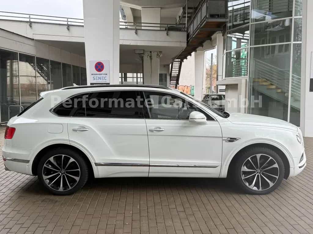 Bentley Bentayga 4.0 V8 D Autom.-Voll-Mulliner 01/2018-photo-7