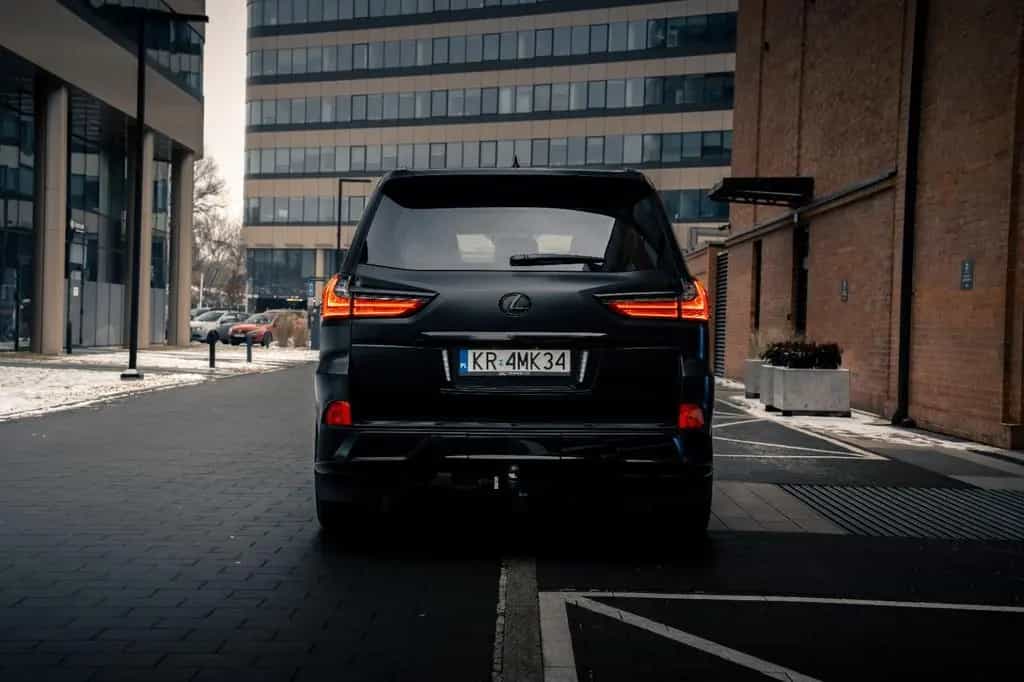 Lexus LX 570 08/2019-photo-5