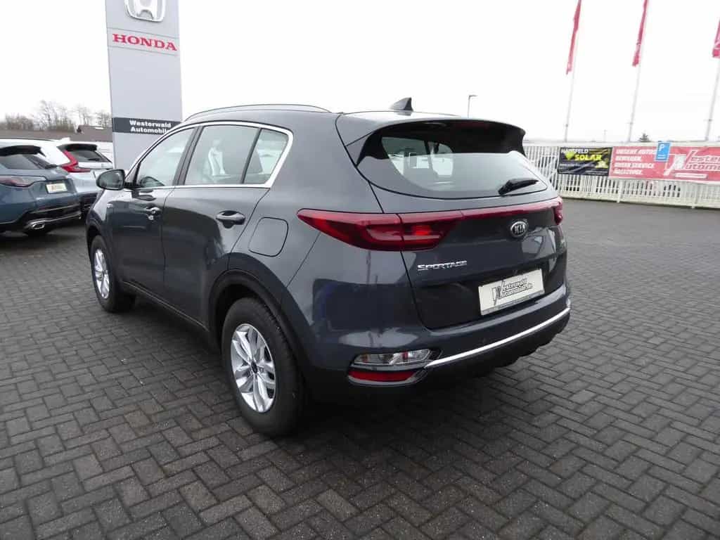 Kia Sportage 1.6 GDI 2WD Final Edition / 1. Hand 01/2022-photo-4