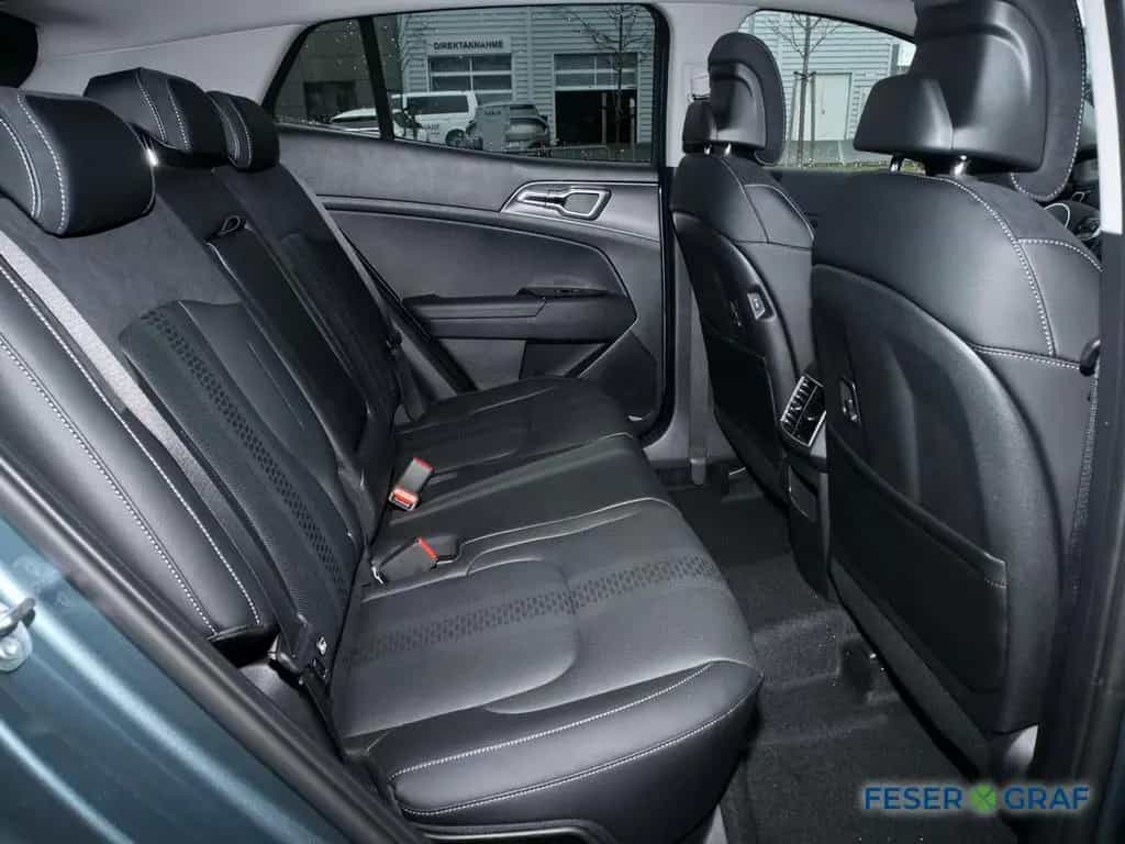 Kia Sportage 1.6T 48V 2WD DCT ULTIMATE LEDER 06/2025-photo-4