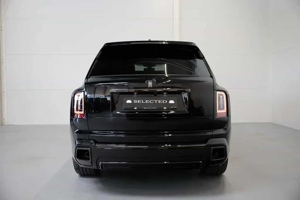Rolls-Royce Cullinan BADGE*PROD26*4 SEAT*STAR*STOCK* null-photo-2