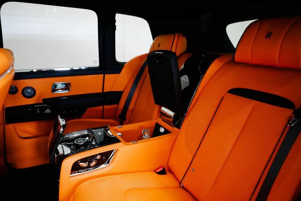 Rolls-Royce Cullinan BADGE*PROD26*4 SEAT*STAR*STOCK* null-photo-24