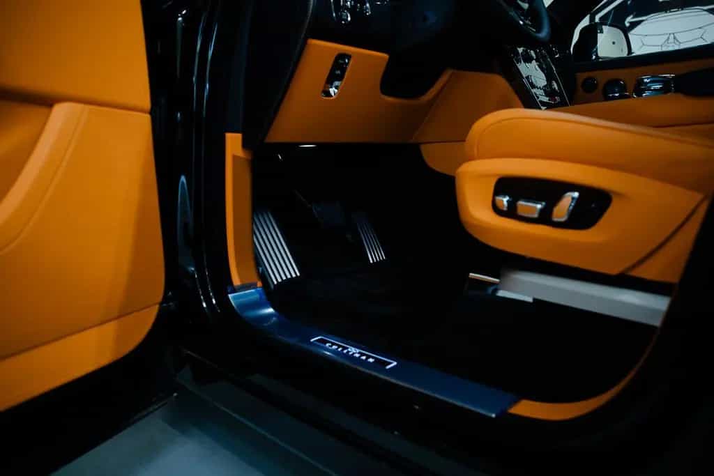 Rolls-Royce Cullinan BADGE*PROD26*4 SEAT*STAR*STOCK* null-photo-32