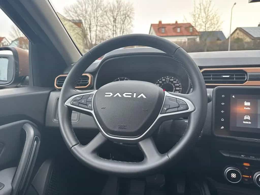 Dacia Duster EXTREME TCe 150 EDC LED+NAVI+360°KAMERA 12/2024-photo-14
