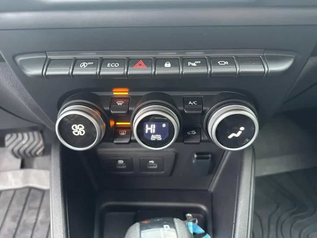 Dacia Duster EXTREME TCe 150 EDC LED+NAVI+360°KAMERA 12/2024-photo-17