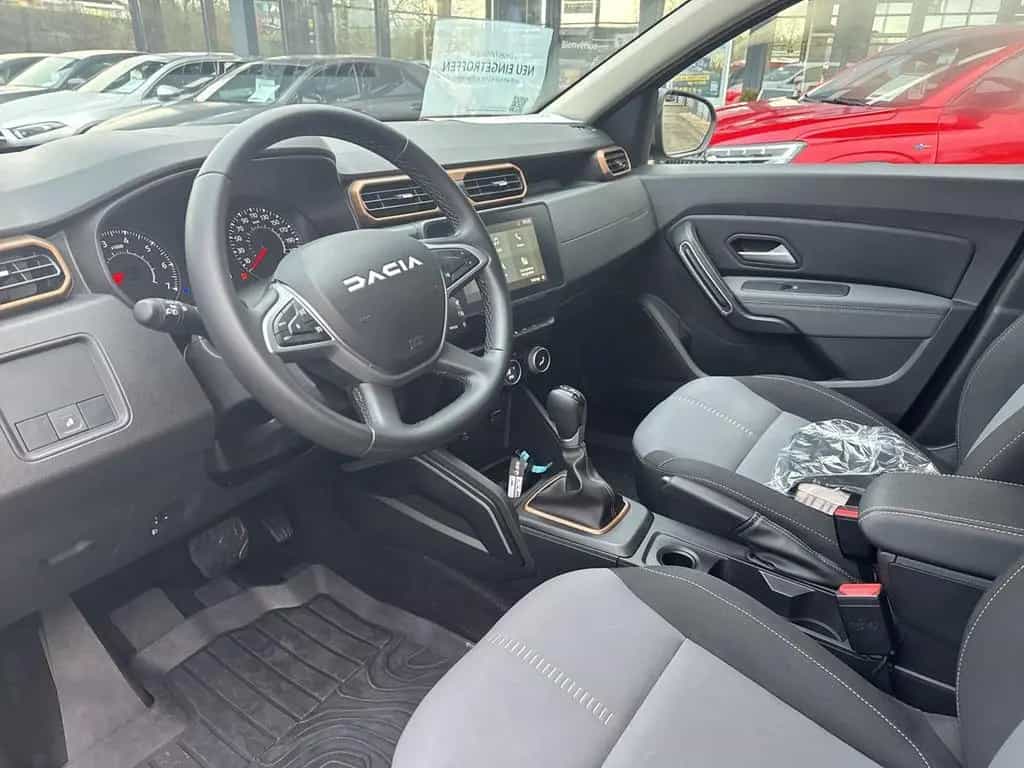 Dacia Duster EXTREME TCe 150 EDC LED+NAVI+360°KAMERA 12/2024-photo-9
