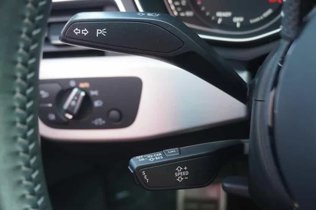 Audi A4 40 TDI quattro S-Tronic S-Line LED Navi AHK 01/2020-photo-17