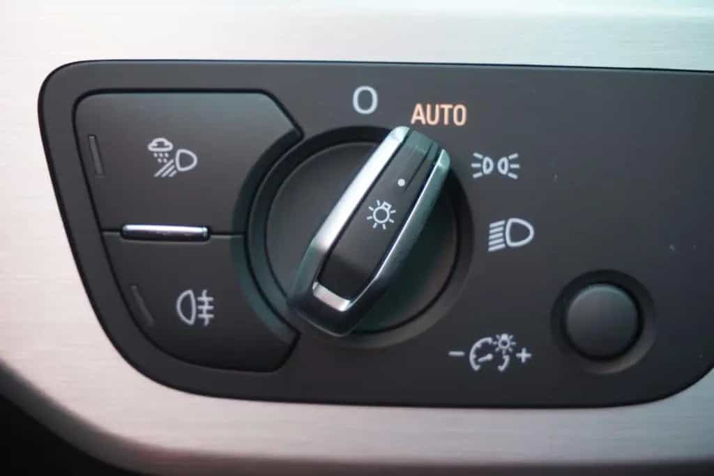 Audi A4 40 TDI quattro S-Tronic S-Line LED Navi AHK 01/2020-photo-25
