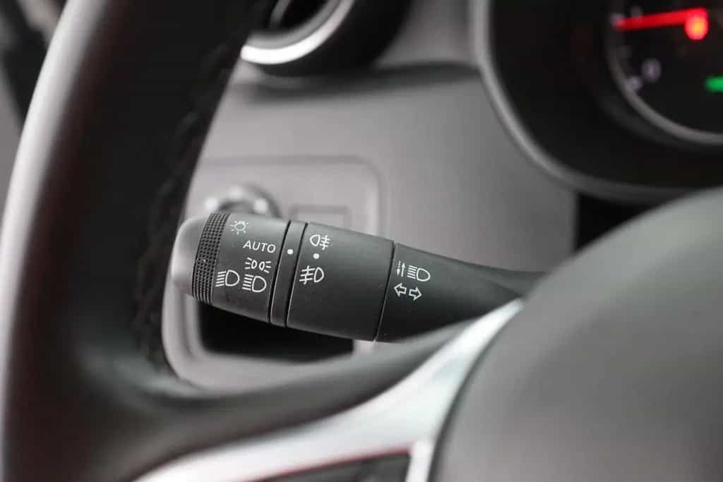 Dacia Duster II 1.3 TCE 130 Anniversary Kamera Navi 01/2020-photo-17