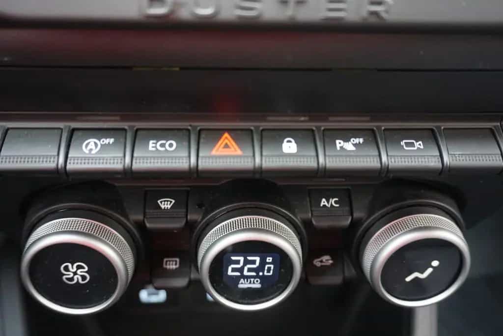 Dacia Duster II 1.3 TCE Extreme LED Navi 360° Tempomat 10/2023-photo-15