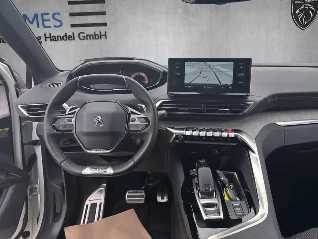Peugeot 3008 1.2 PT130 GT EAT8 PANO ACC SHZ Focal Navi D 02/2023-photo-11