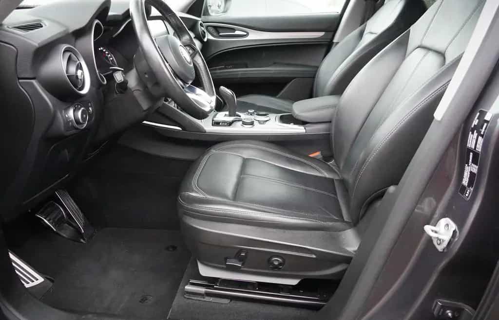Alfa Romeo Stelvio 2.2 Klimaaut. Navi ACC Sitzheizung Leder 06/2020-photo-37