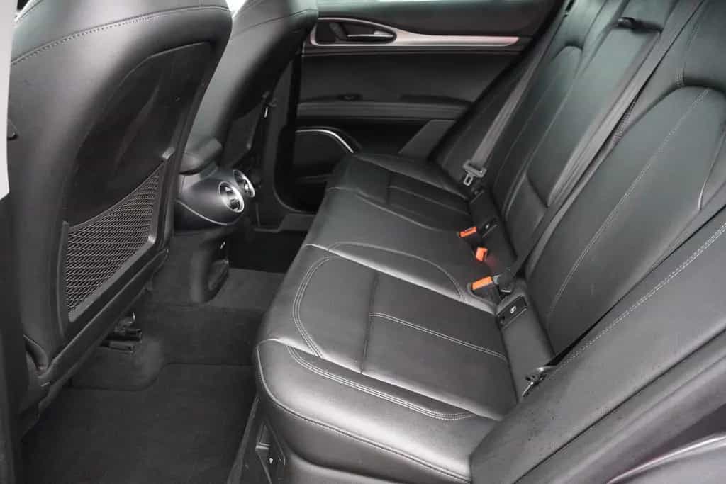 Alfa Romeo Stelvio 2.2 Klimaaut. Navi ACC Sitzheizung Leder 06/2020-photo-42
