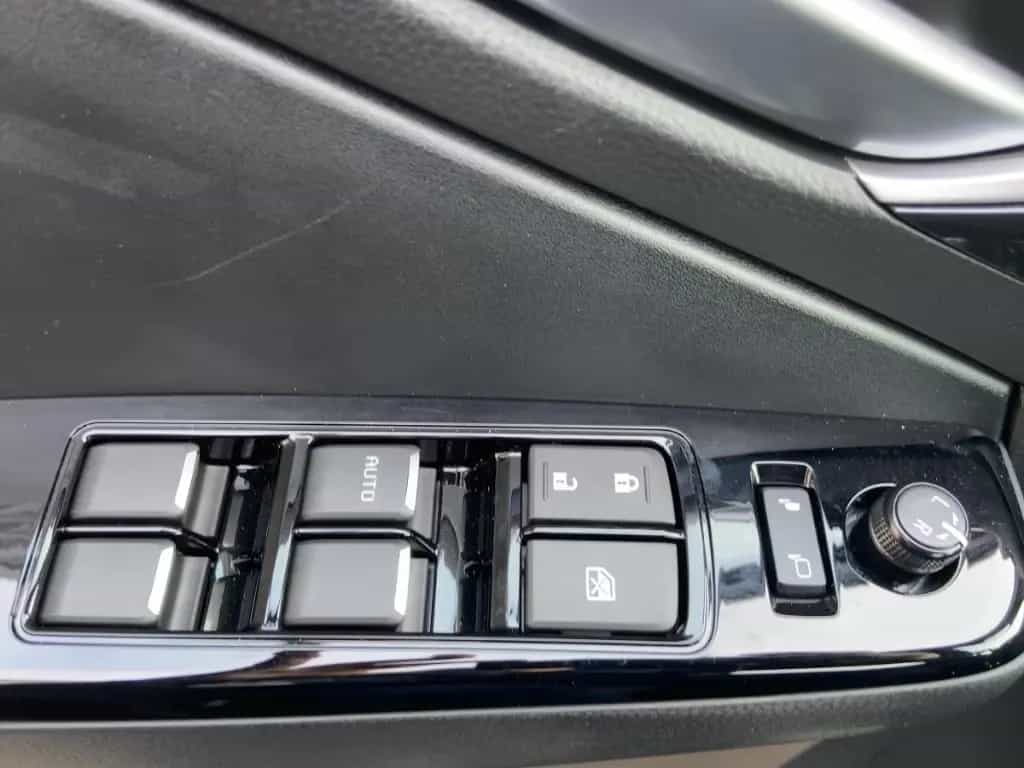 Isuzu D-Max Double Cab 4x4 V-Cross Automatik MY2025 ! 02/2026-photo-20