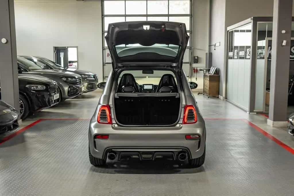 Abarth 595 esseesse 70 Years BEATS BREMBO AKRAPOVIC 07/2020-photo-12