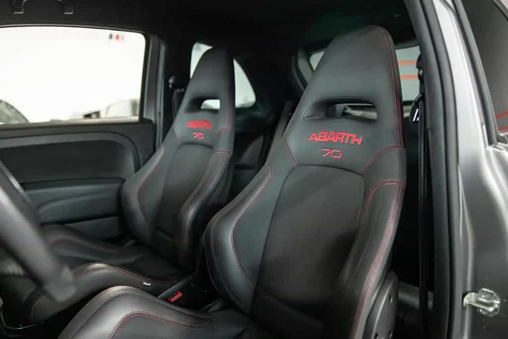 Abarth 595 esseesse 70 Years BEATS BREMBO AKRAPOVIC 07/2020-photo-18