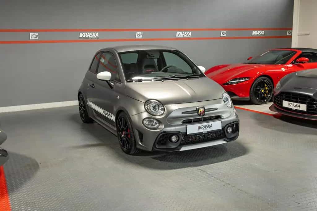 Abarth 595 esseesse 70 Years BEATS BREMBO AKRAPOVIC 07/2020-photo-6