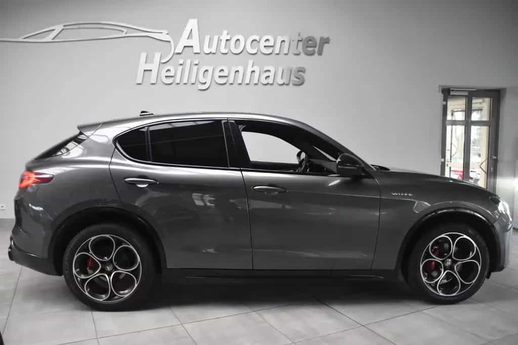 Alfa Romeo Stelvio Q4 MatLED Navi Leder Kam HarmKardon ACC 05/2024-photo-1