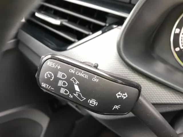 Skoda Kamiq Clever AHZV SmartLink SHZ 04/2022-photo-7