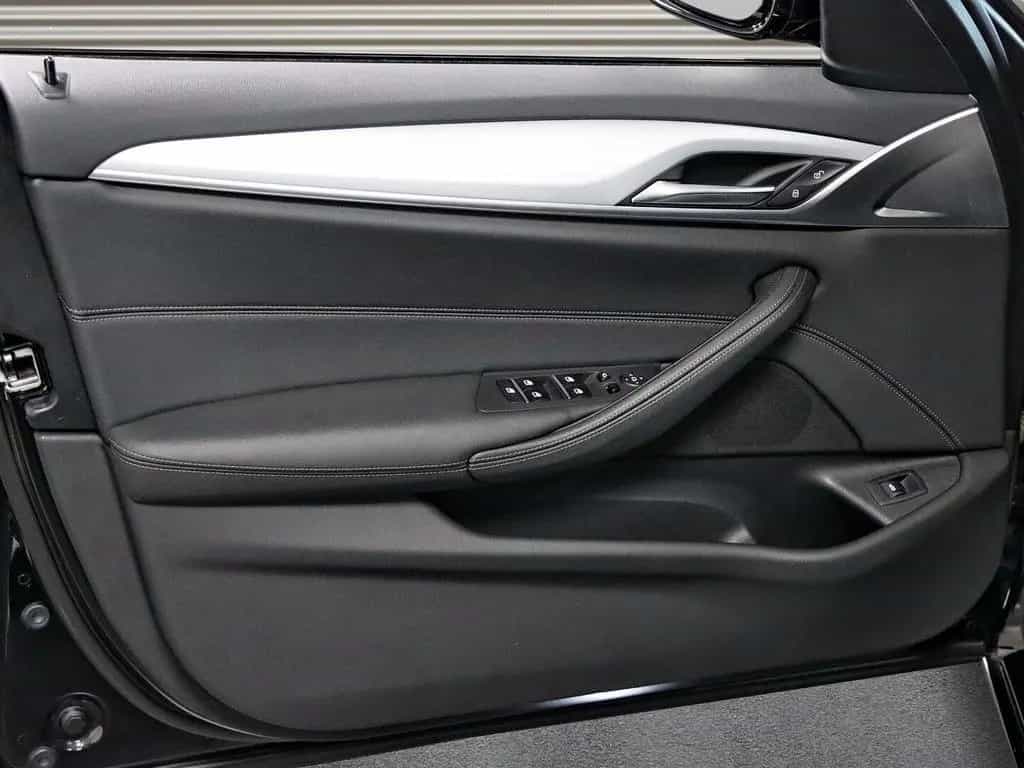BMW 5 Series 520d Stop & GO 3 Zonen Klimaautomatik 12/2022-photo-15
