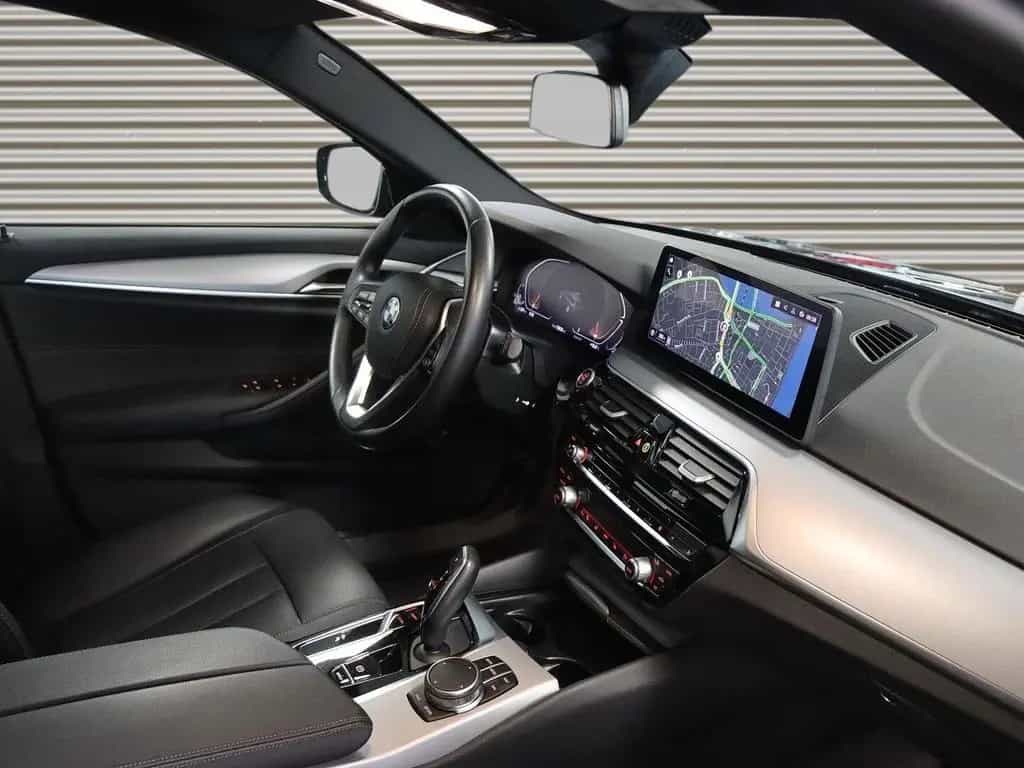 BMW 5 Series 520d Stop & GO 3 Zonen Klimaautomatik 12/2022-photo-6