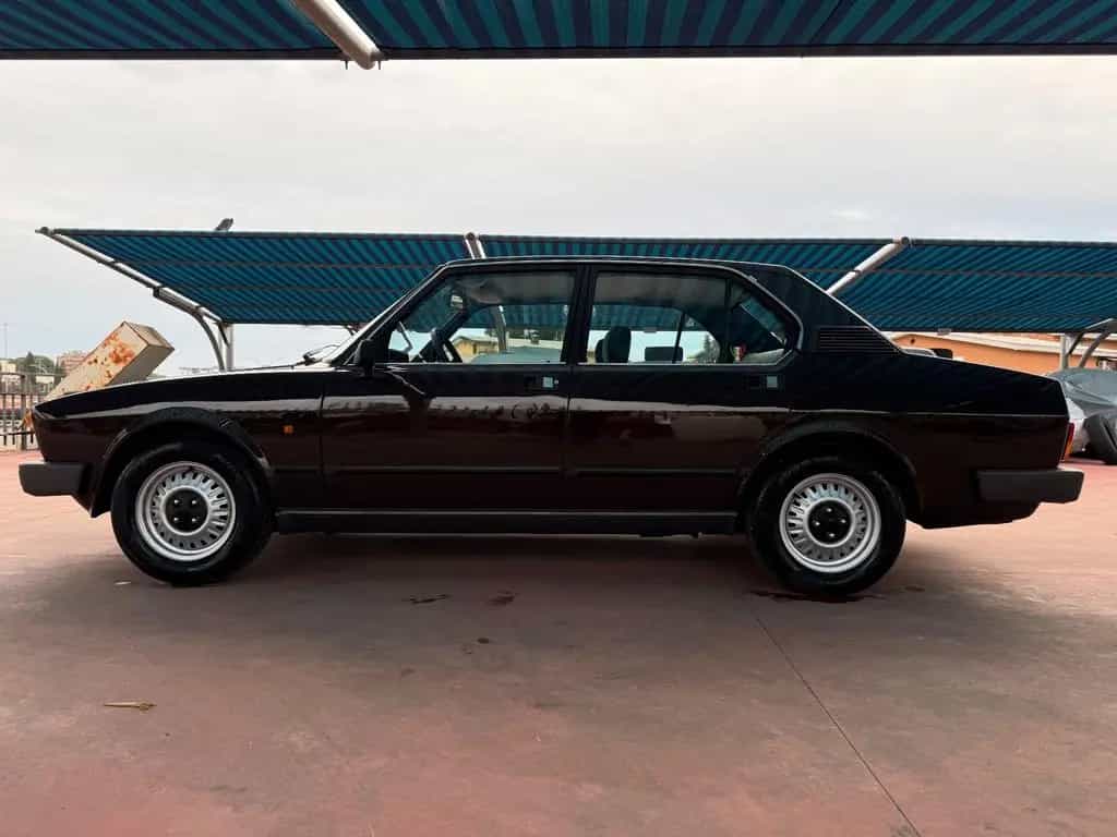 Alfa Romeo Alfetta 1.8 07/1982-photo-4