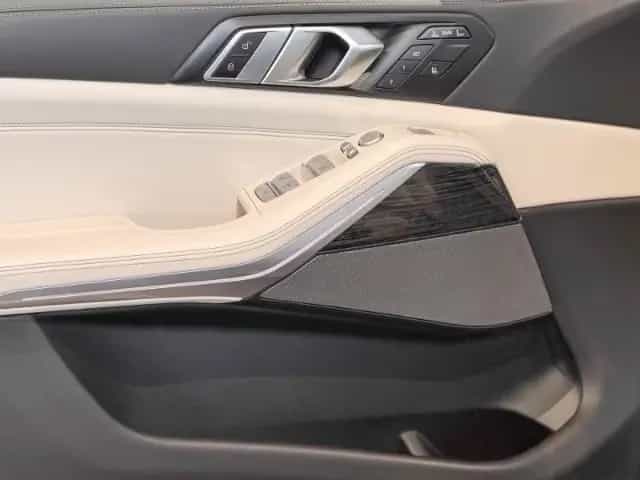 BMW X7 M60 i xDrive M Sport Pano+H&K+AppleCarPlay 12/2023-photo-16