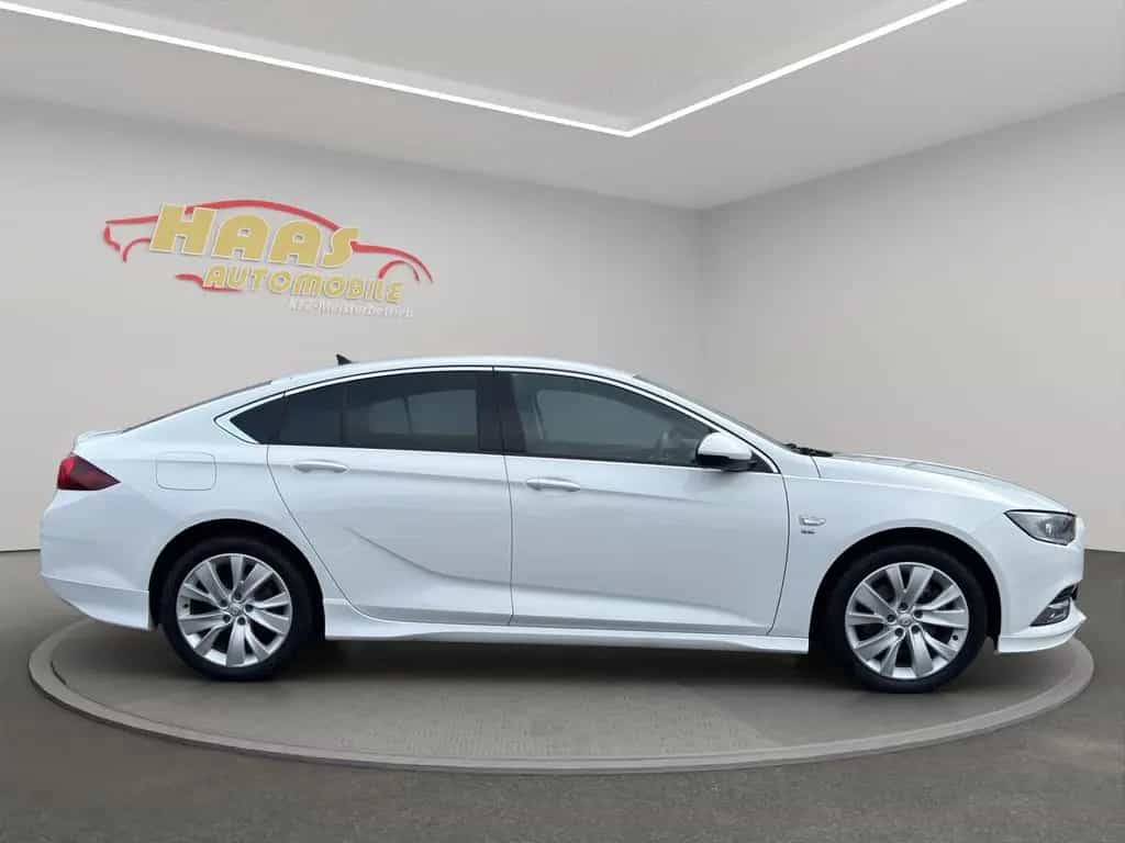 Opel Insignia B Grand Sport OPC Dynamic*Navigation* 01/2020-photo-3