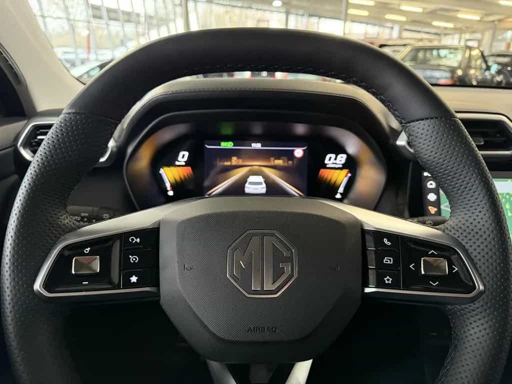 MG ZS 1,5L Comfort LED SH 360° Navi GJR 10/2025-photo-17