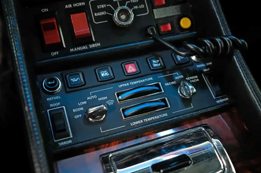 Bentley TURBO R | B7 PANZERUNG | SONDERANFERTIGUNG 12/1991-photo-19