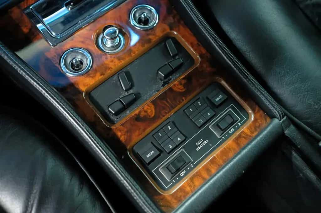 Bentley TURBO R | B7 PANZERUNG | SONDERANFERTIGUNG 12/1991-photo-21