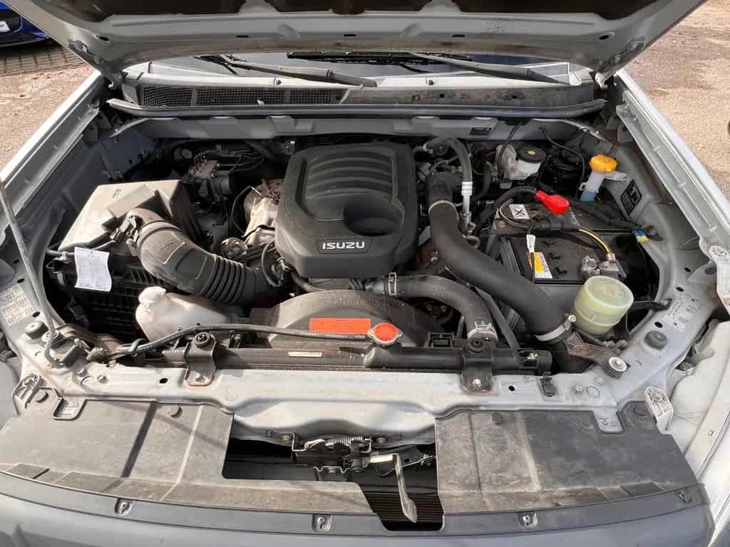 Isuzu D-Max Space Cab 4WD AHK WKR Kamera Bluetoo 11/2019-photo-19