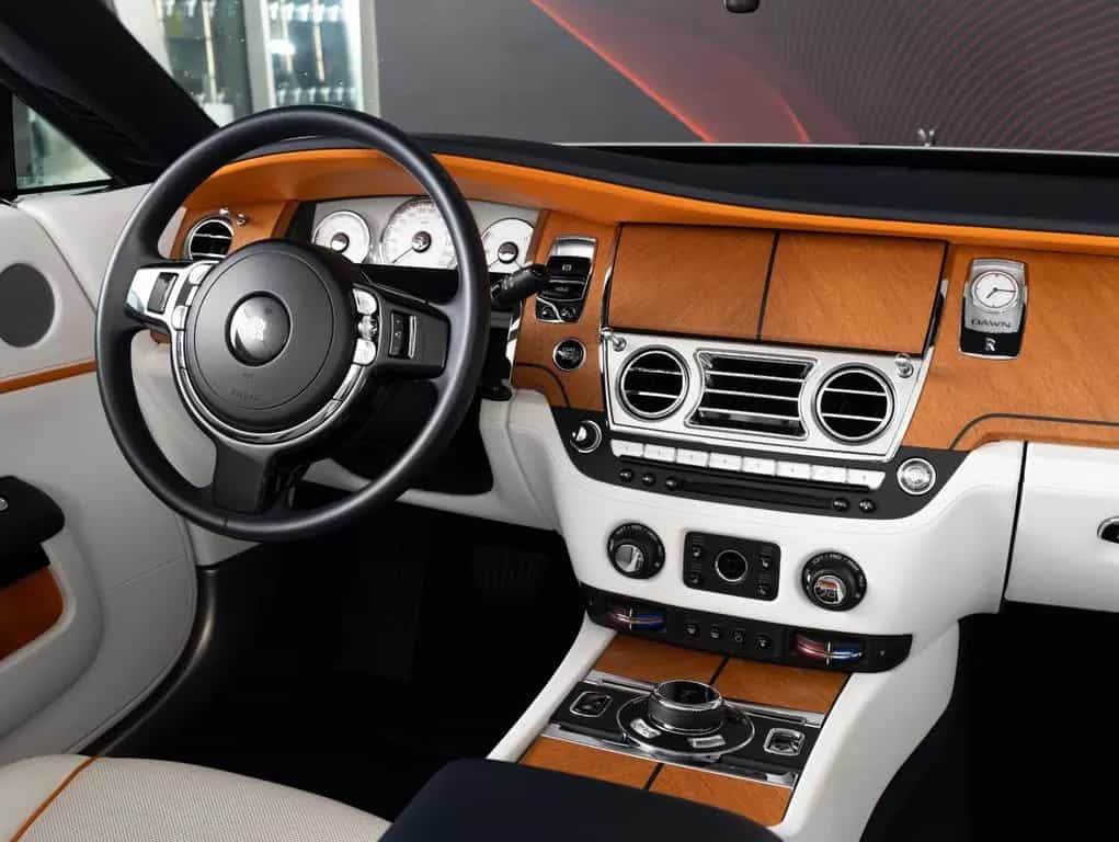 Rolls-Royce Dawn 01/2018-photo-12