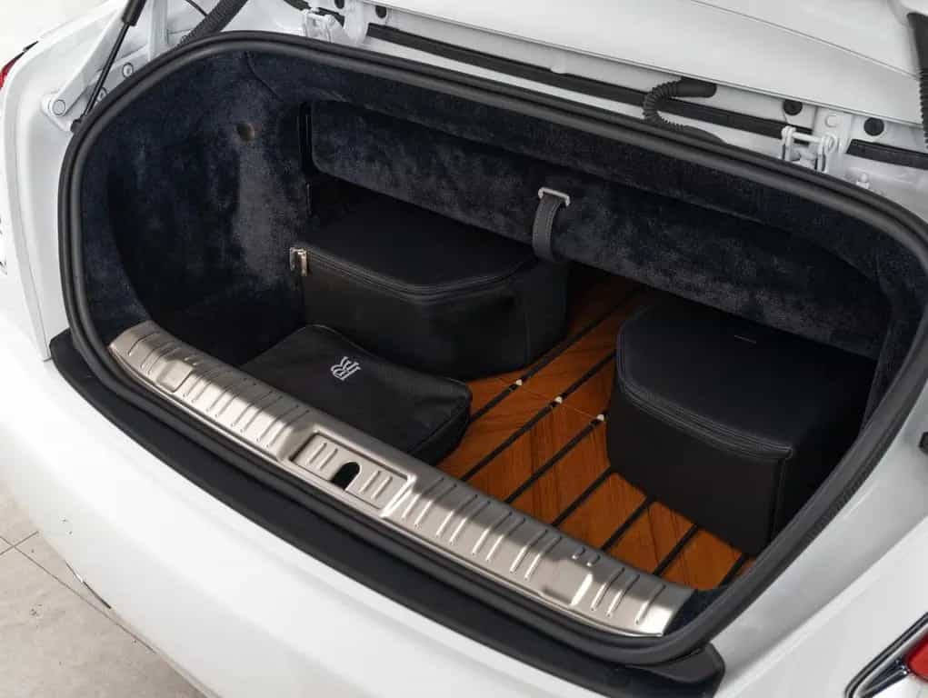 Rolls-Royce Dawn 01/2018-photo-15
