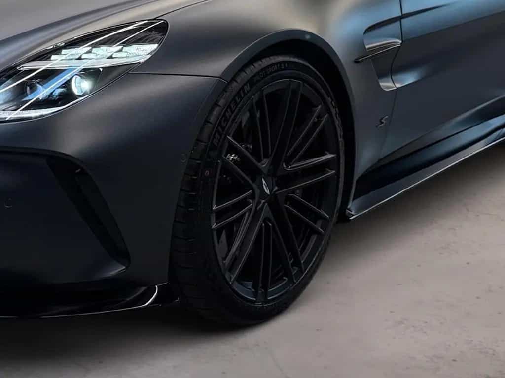 Aston Martin V8 Vantage NEW Vantage S Roadster | Satin Xenon Grey | CCB null-photo-5
