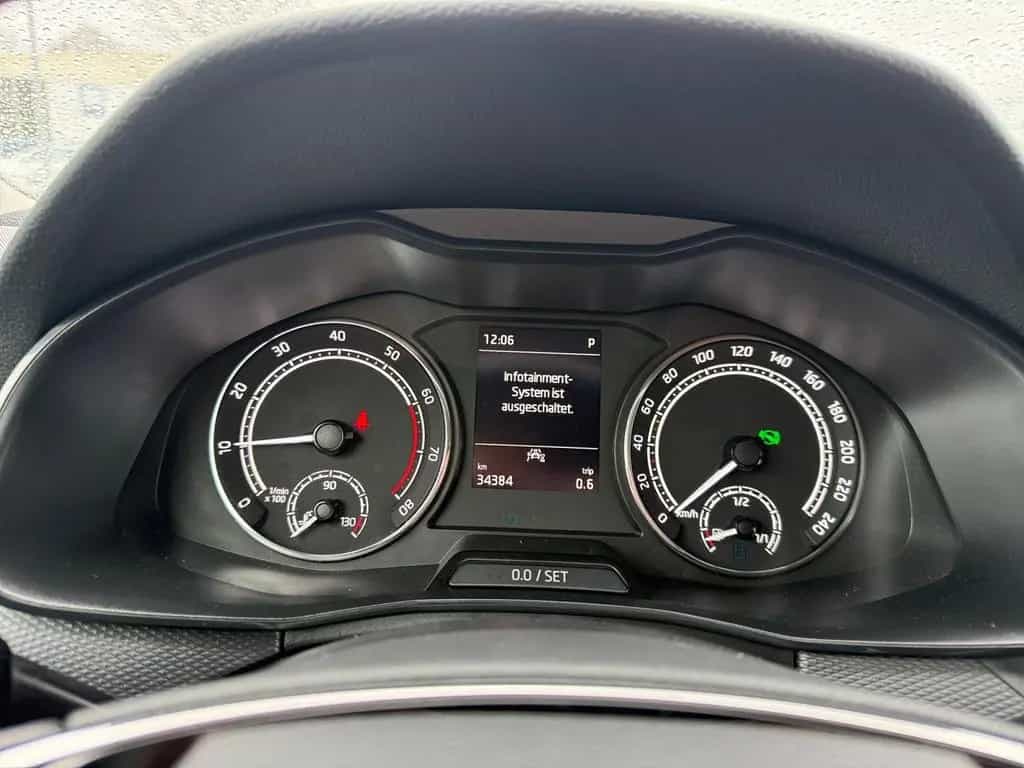 Skoda Kamiq 1.0 TSI Sitzheizung,Parksensoren,LaneAssis 12/2021-photo-11