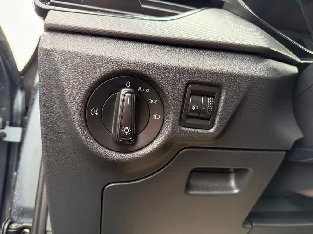 Skoda Kamiq 1.0 TSI Sitzheizung,Parksensoren,LaneAssis 12/2021-photo-19
